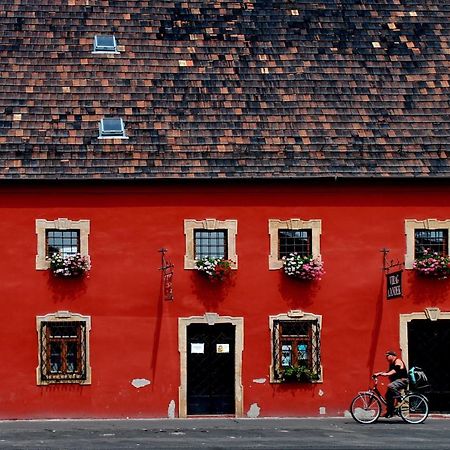 Rubra Panzio Bed and Breakfast Vác Εξωτερικό φωτογραφία