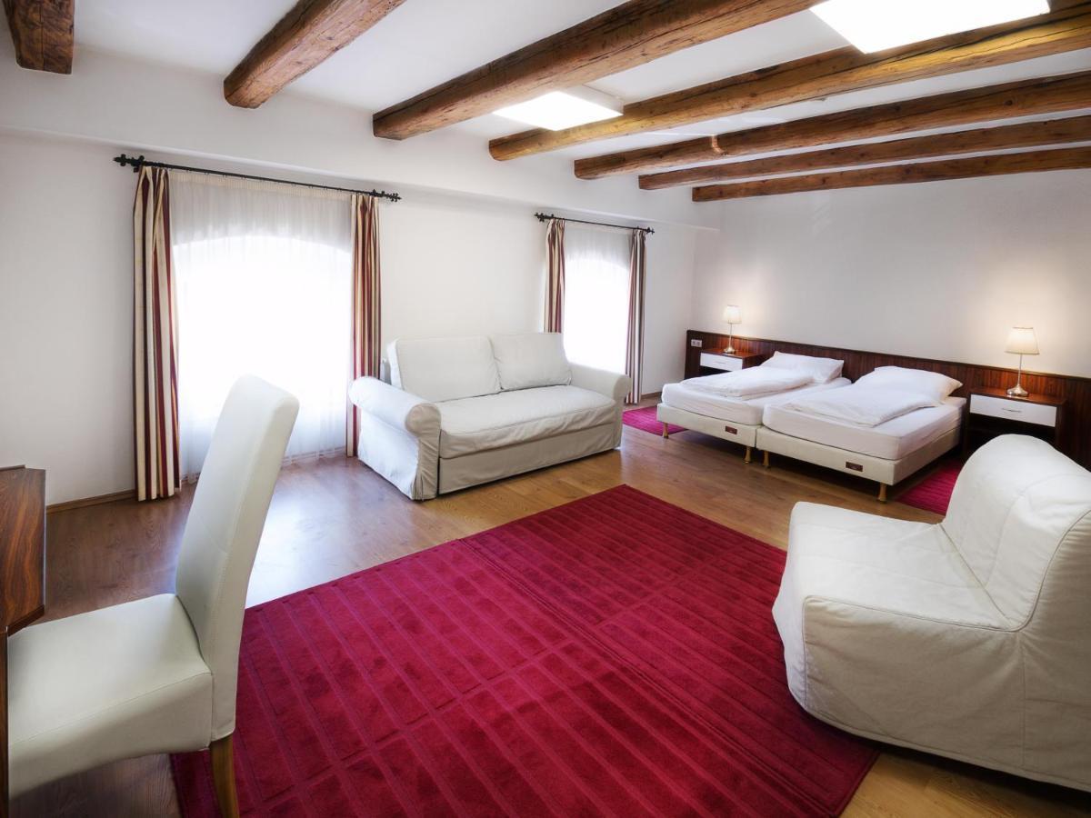 Rubra Panzio Bed and Breakfast Vác Εξωτερικό φωτογραφία